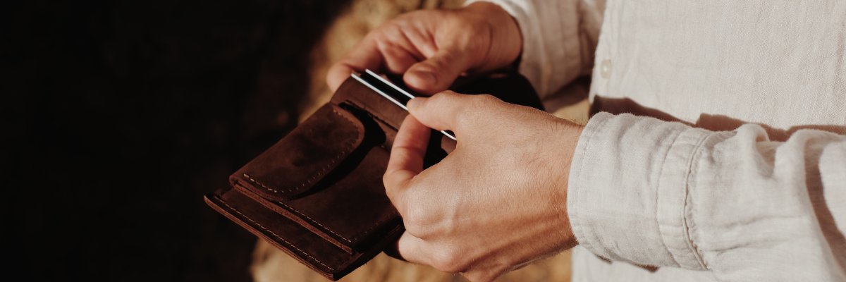 Men's - Accessories - Wallets – H.R. Lash