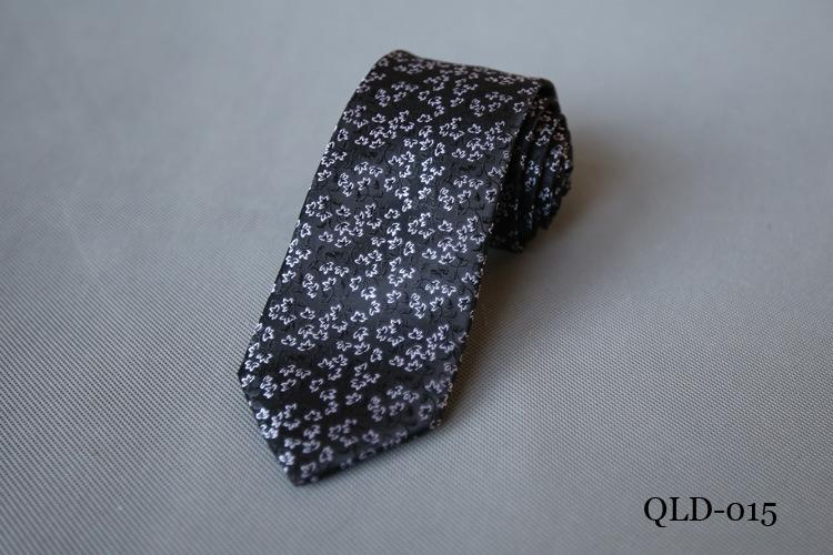Men's | H. R. Lash Tie | QLD-015 | Black/Silver Flower