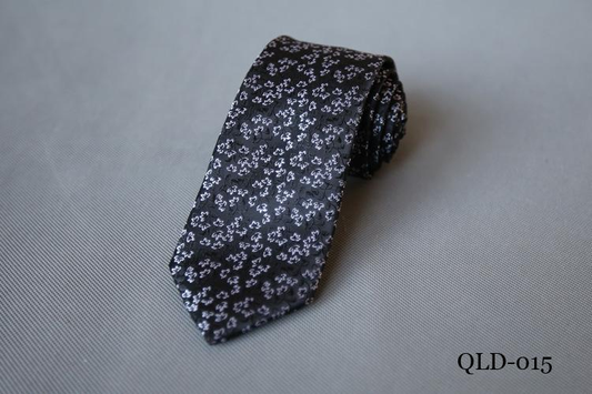 Men's | H. R. Lash Tie | QLD-015 | Black/Silver Flower