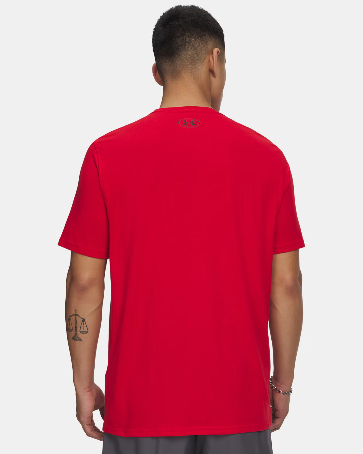 Men's | Under Armour | 1326799-900 | Left Chest Logo Short Sleeve | Red / Black