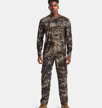 Load image into Gallery viewer, Men&#39;s | Under Armour | 1361308-994 | Iso-Chill Brush Line Long Sleeve  | UA Forest All Season Camo / Black