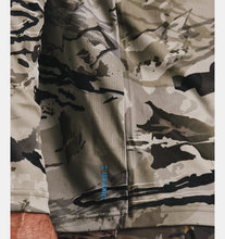 Load image into Gallery viewer, Men&#39;s | Under Armour | 1361308-999 | Iso-Chill Brush Line Long Sleeve | UA Barren Camo / Black
