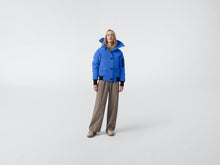 Load image into Gallery viewer, Women&#39;s | Canada Goose | 7950LPB | Chilliwack Bomber | PBI Blue