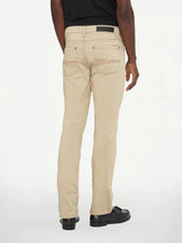 Load image into Gallery viewer, Men&#39;s | Lois | 1136-6240-04 | Brad Slim Pant | Sand