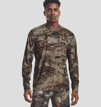 Load image into Gallery viewer, Men&#39;s | Under Armour | 1361308-994 | Iso-Chill Brush Line Long Sleeve  | UA Forest All Season Camo / Black